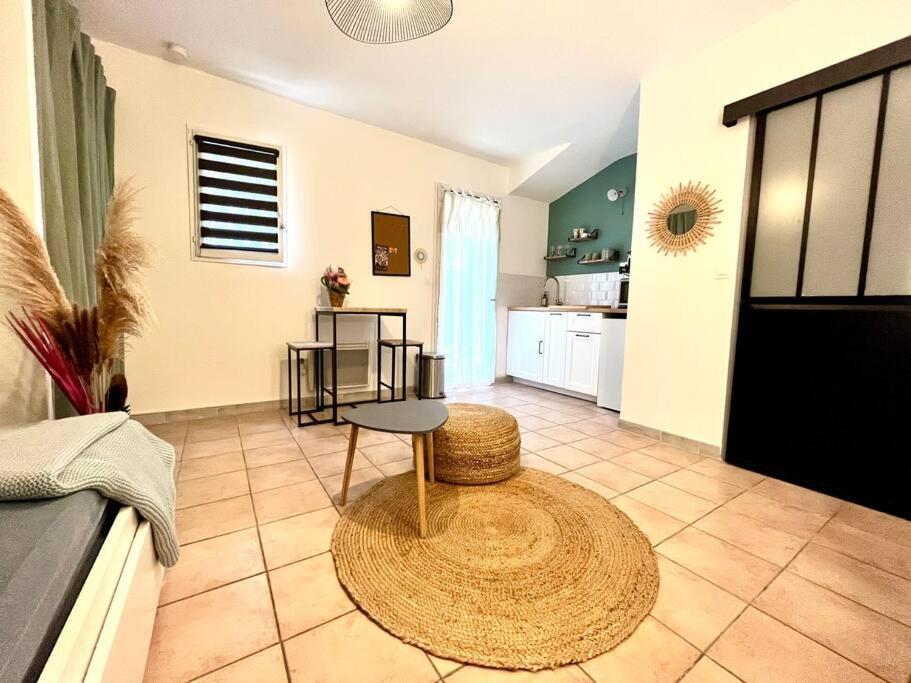Aix-En-Provence, Cosy Studio Proche Toutes Commodites, Linges Fournis Exterior photo